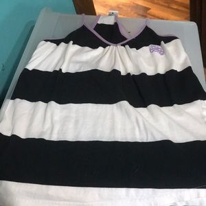 Too big love the style sad that it doesn’t fit tho